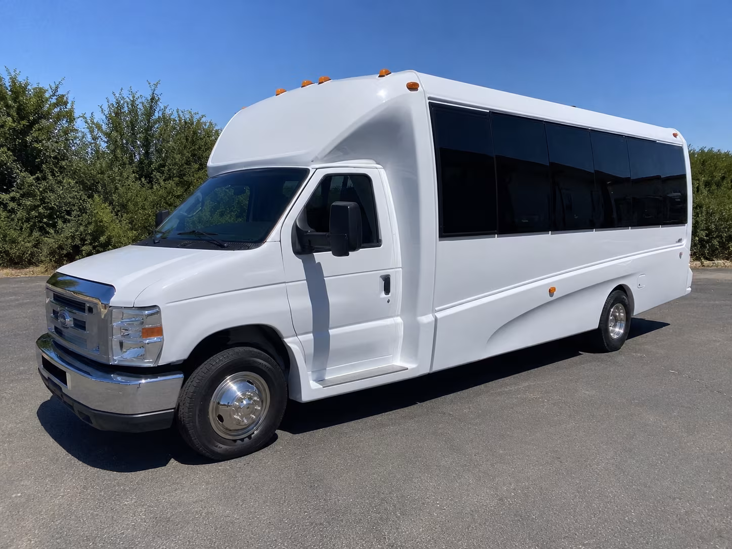 Gardena Winery Tour & Pub Crawl Transportation