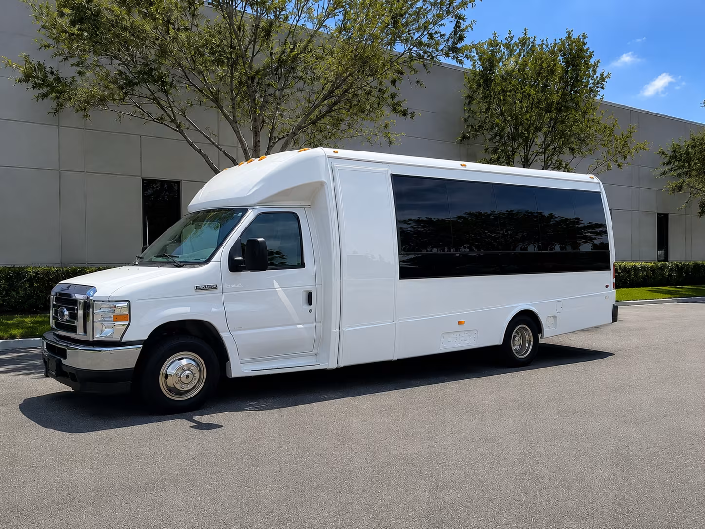 Hawthorne Airport Shuttles & Transportation