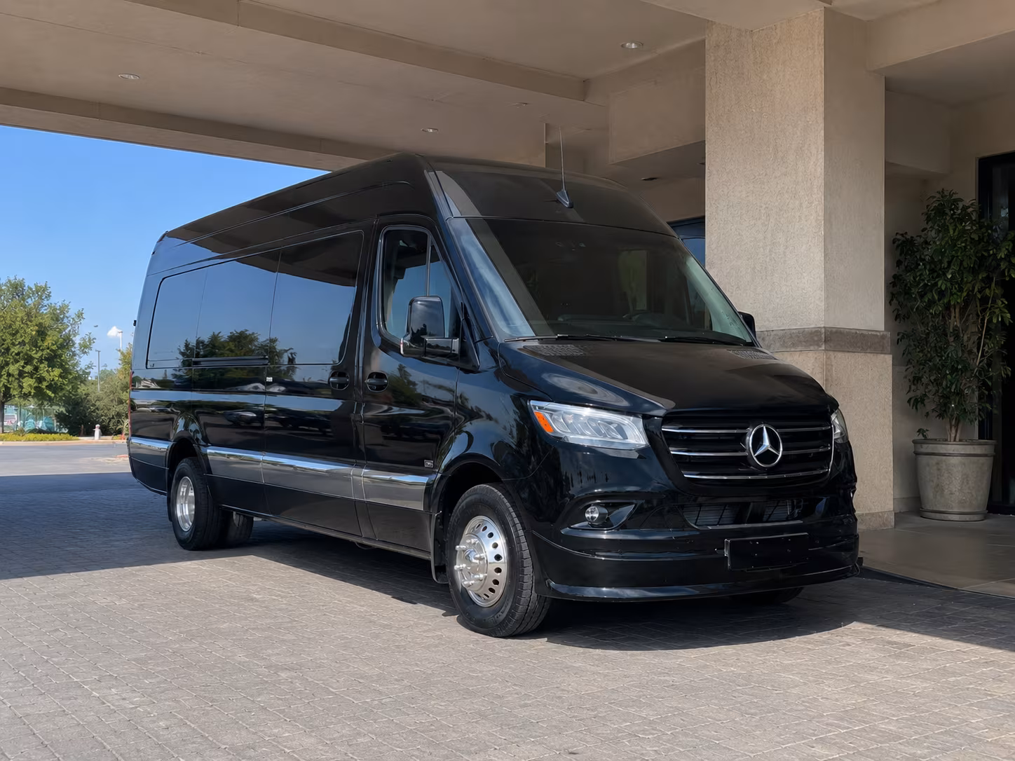 Hawthorne School Event & Field Trip Transportation