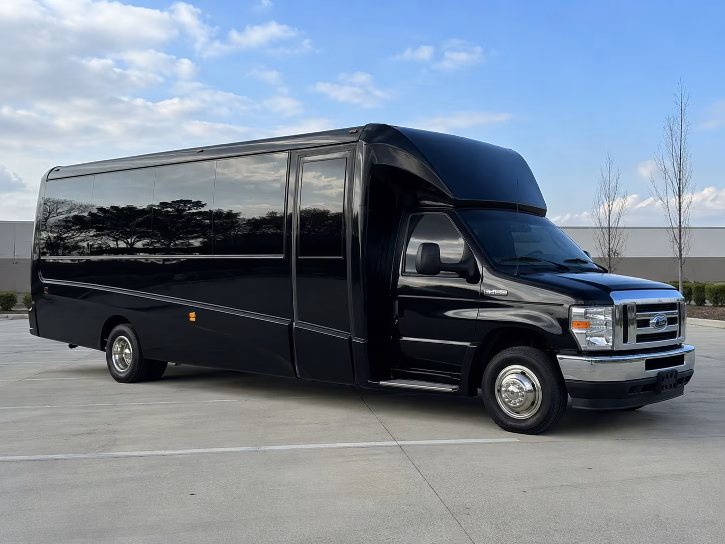 Inglewood Airport Shuttle & Transportation party bus exterior