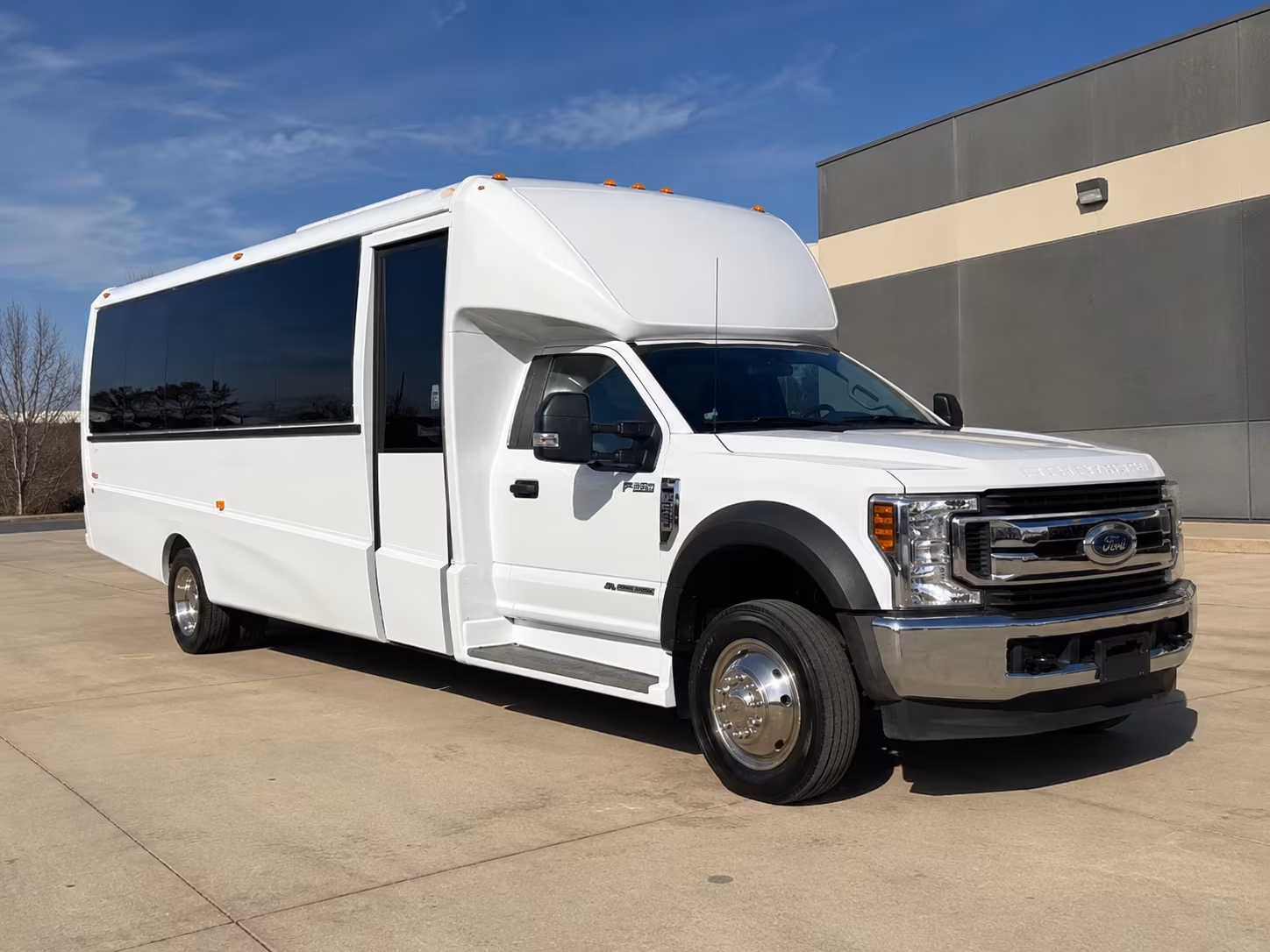 Inglewood Airport Shuttle & Transportation party bus exterior