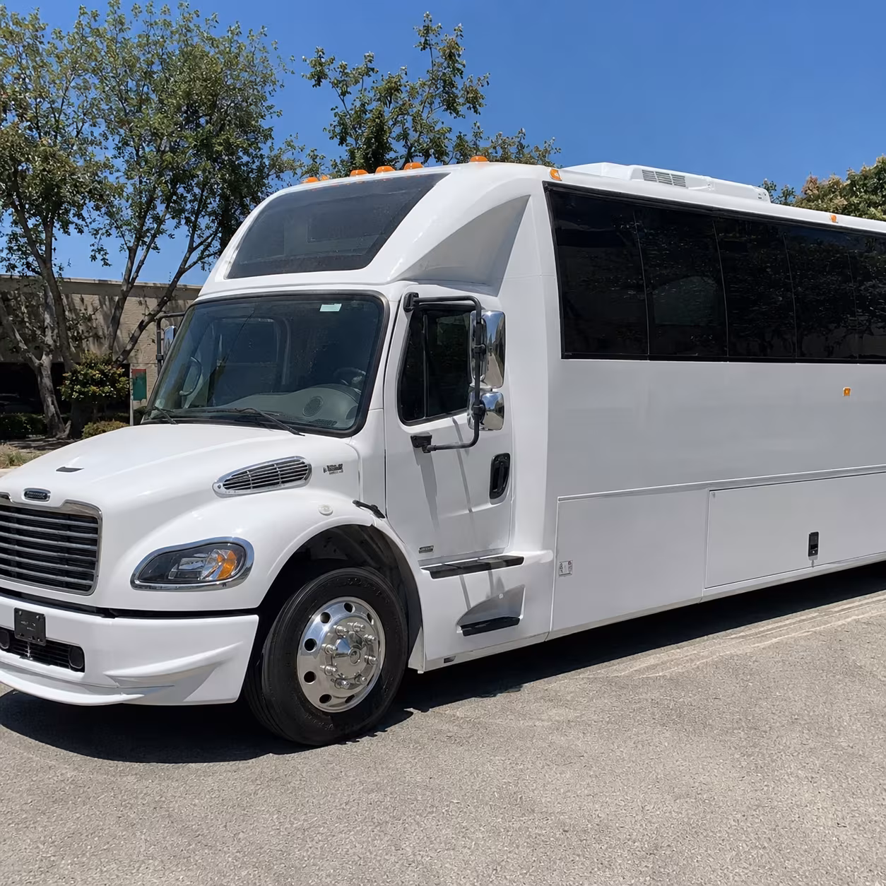 Los Angeles Homecoming & Prom Party Bus Rentals